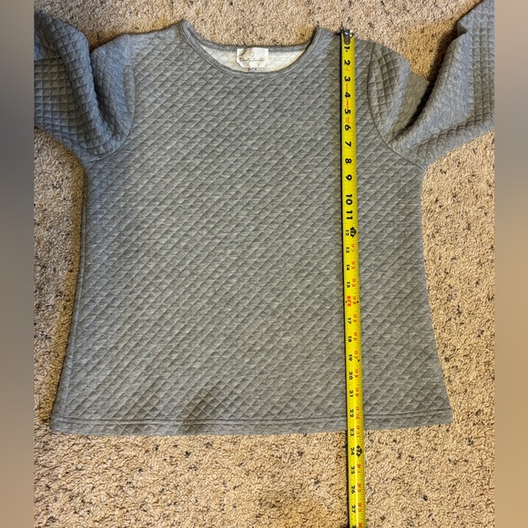 Dainty Jewels women’s grey quilted long sleeve sweater, size M - Picture 9 of 9